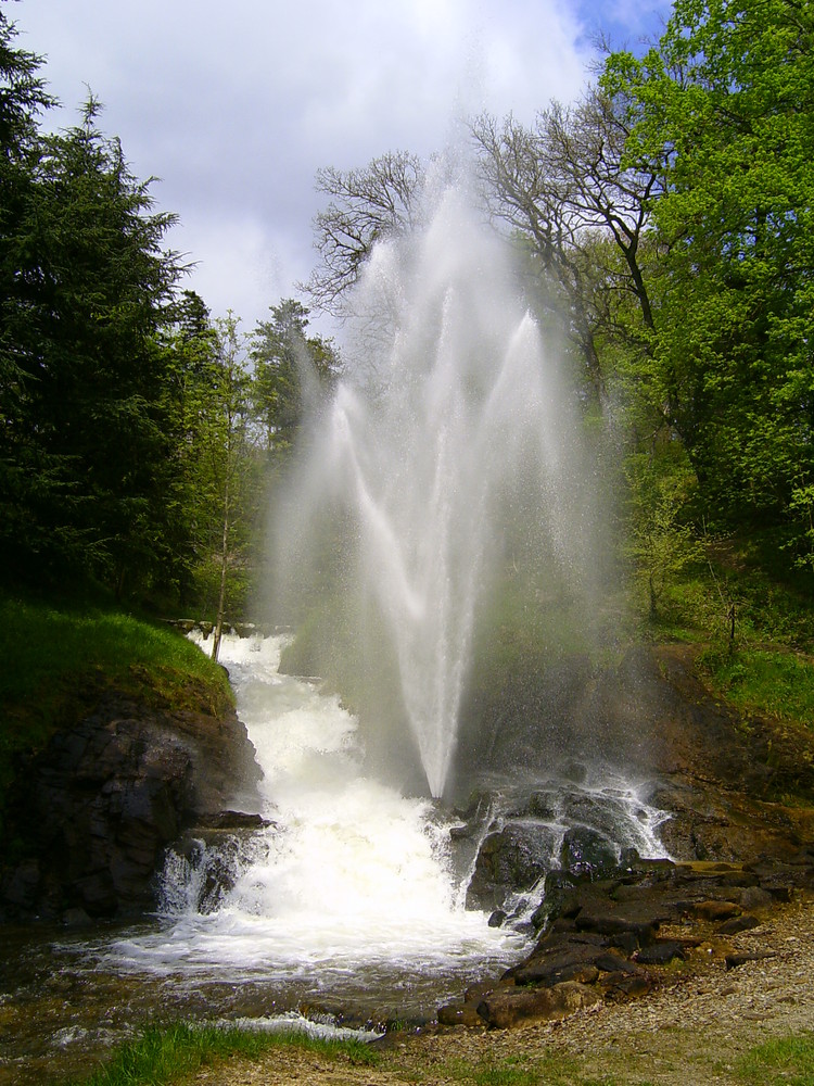 jet d'eau deu bassin de st ferreol