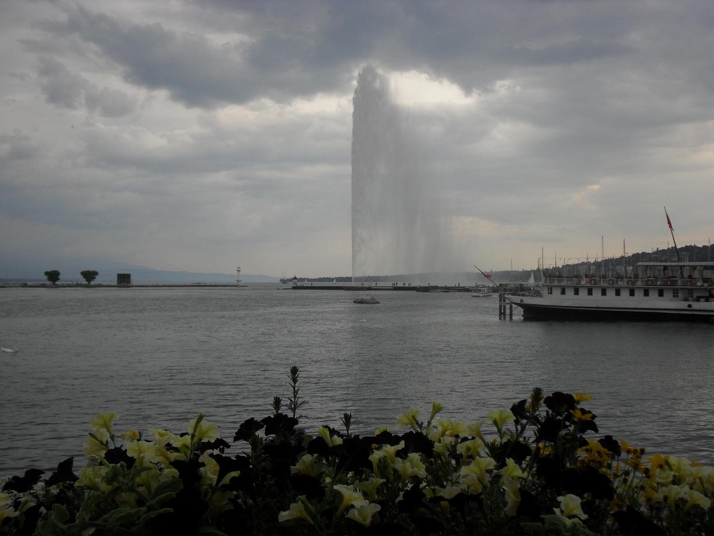 Jet d'Eau le soir