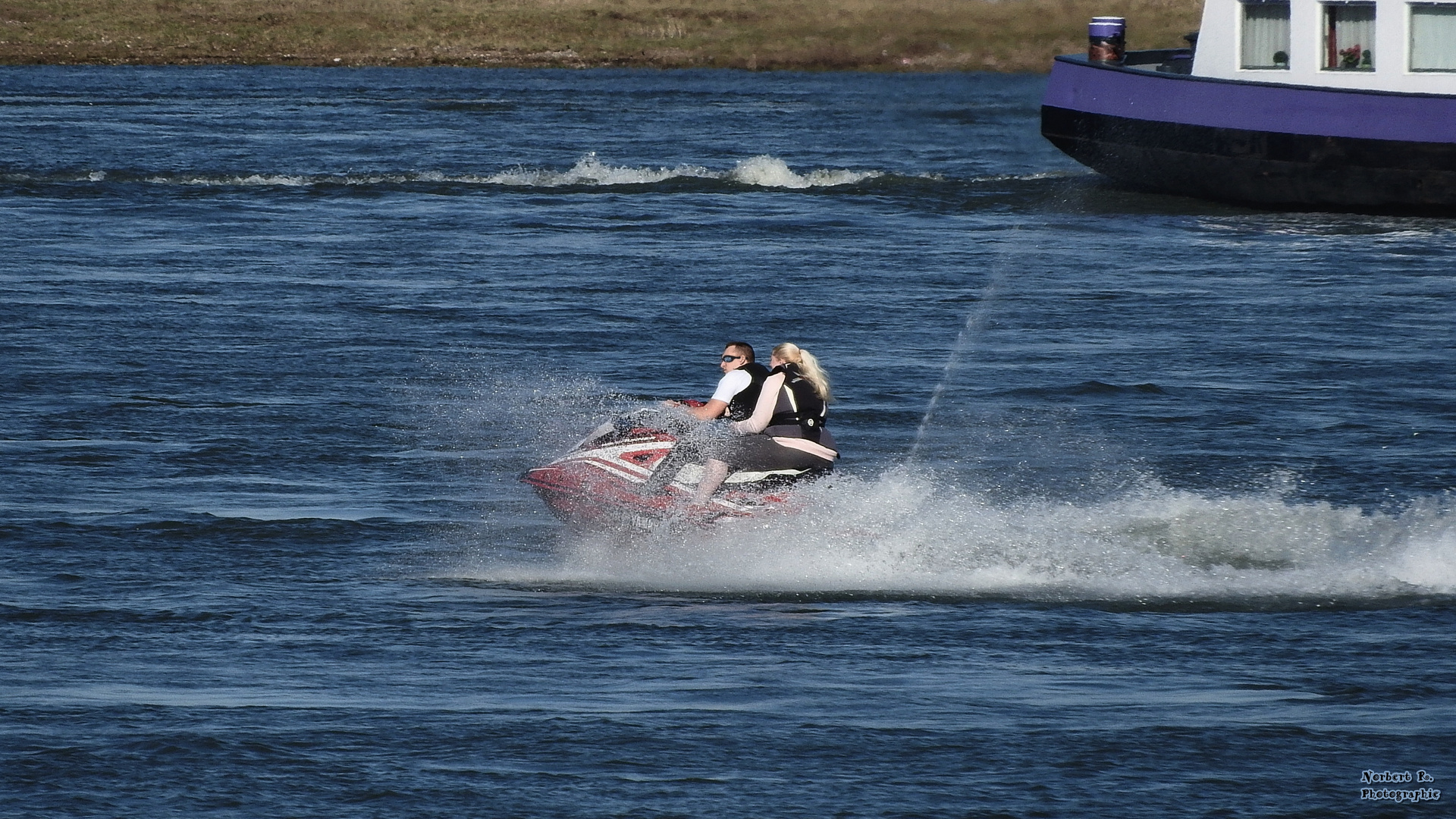 JET SKI