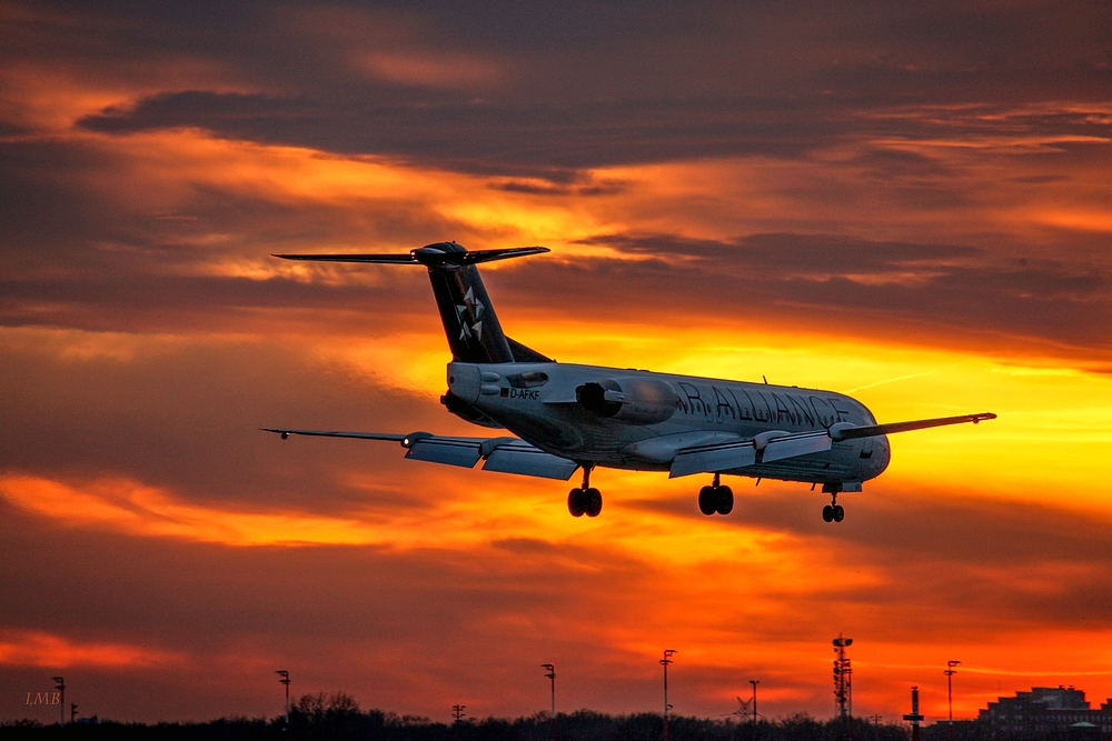 Jet with Sunset Contact