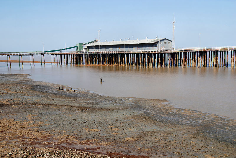 Jetty bei Ebbe