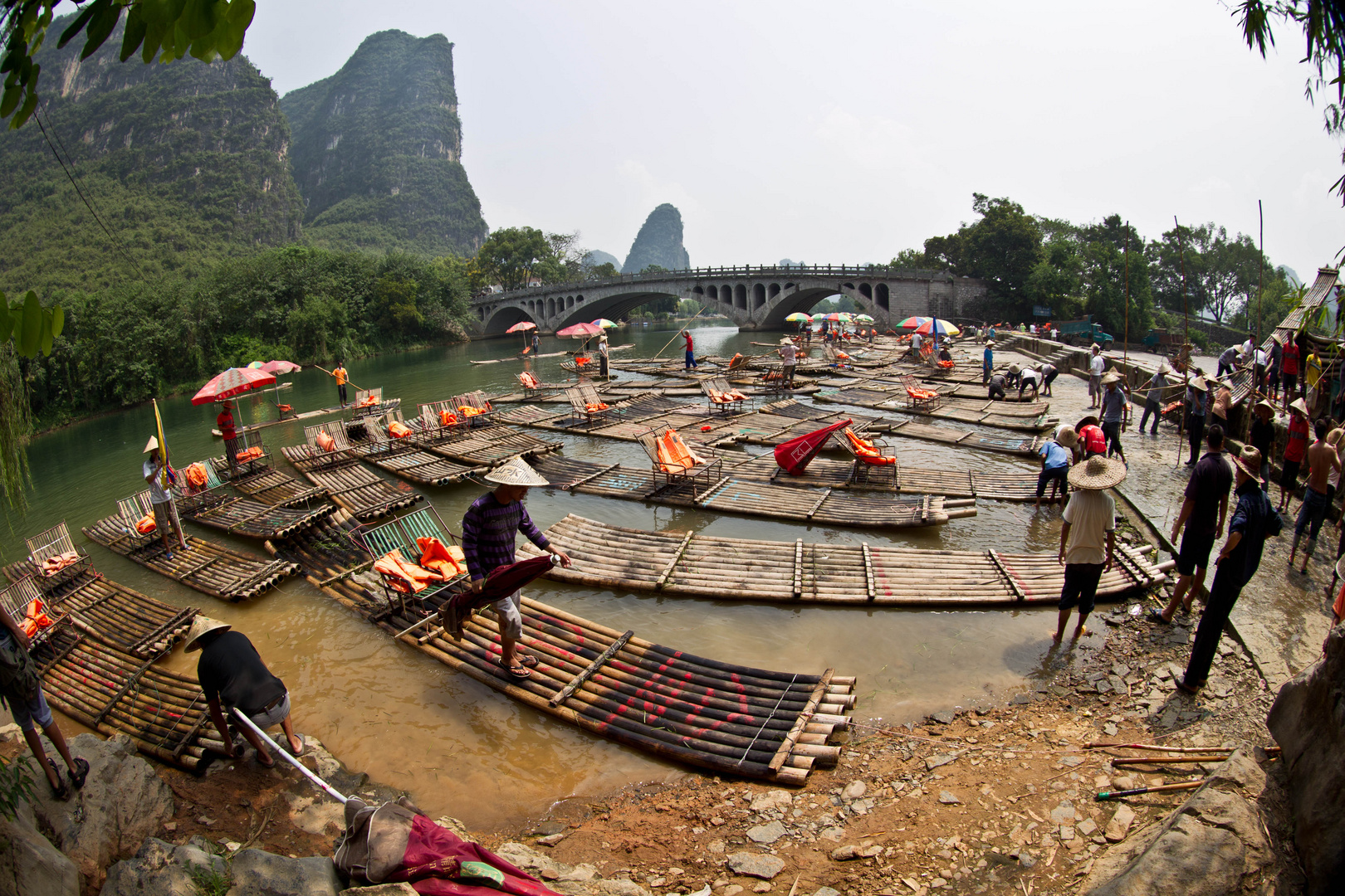 jetty operations  // final station for bamboo rafts