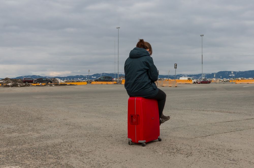 Jetzt sitz ich hier im Hafen und warte... Foto & Bild europe