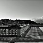 jeu d ombres sur la terrasse d une villa médicéenne ...