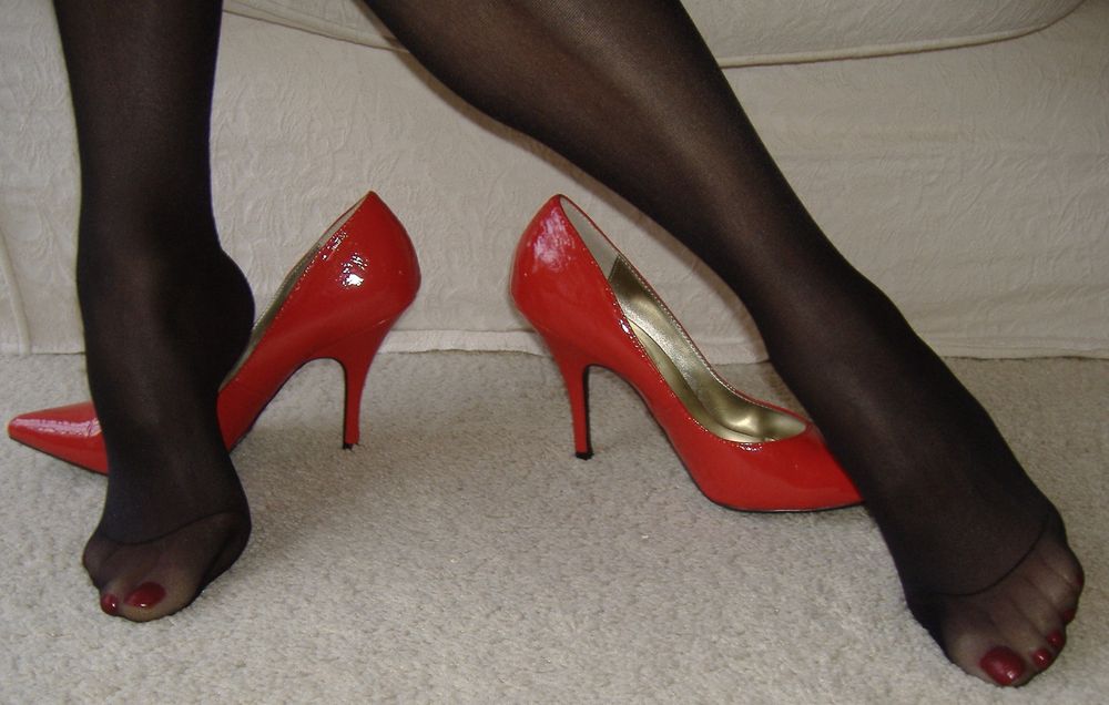 Flirtsignale frauen beine