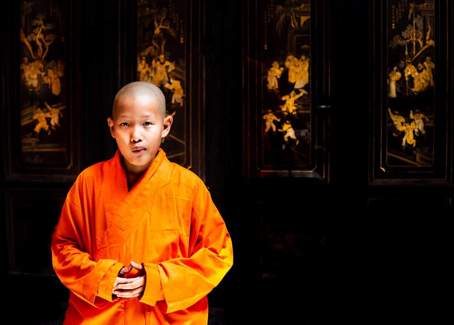 Jeune moine au temple