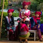 Jeunes femmes birmanes, à proximité du Lac Inle.