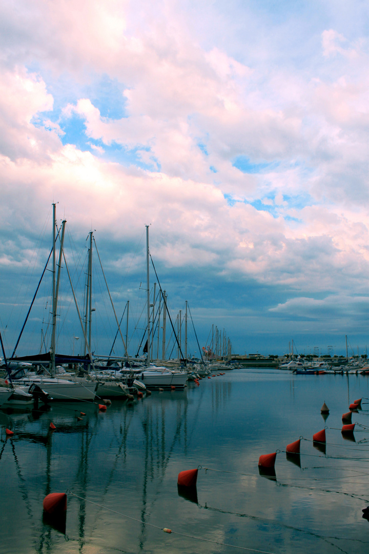 Jeux de lumières et de couleurs sur le port