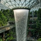 Jewel mit dem höchsten Indoorwasserfall der Welt. (IV)