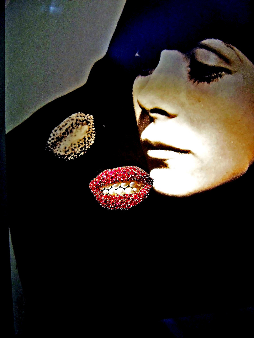 Jewelry by Salvador Dalí, Figueres, Spain III