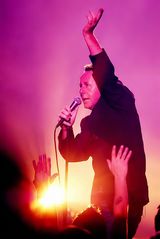 Jim Kerr, bearbeitet von Michael C.