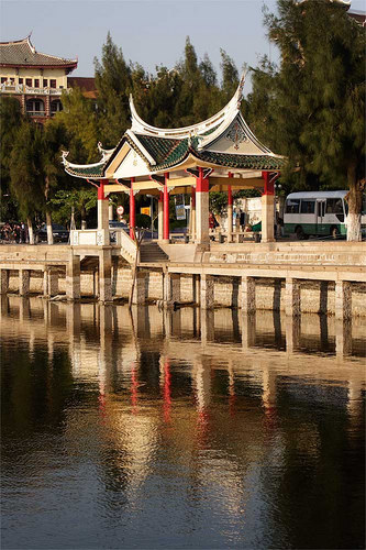 Jimei, Pavillion am See