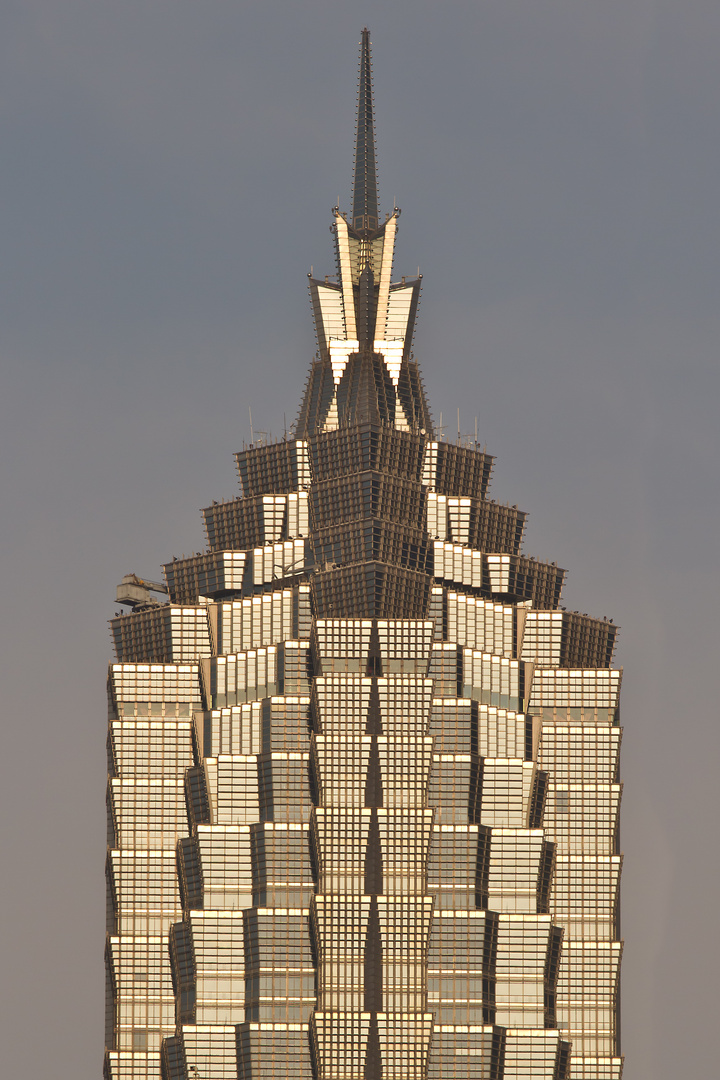 JIn Mao Tower im Abendlicht