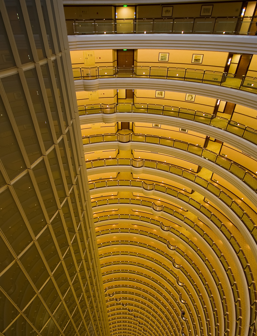 Jin-Mao-Tower von innen, mal andere Perspektive