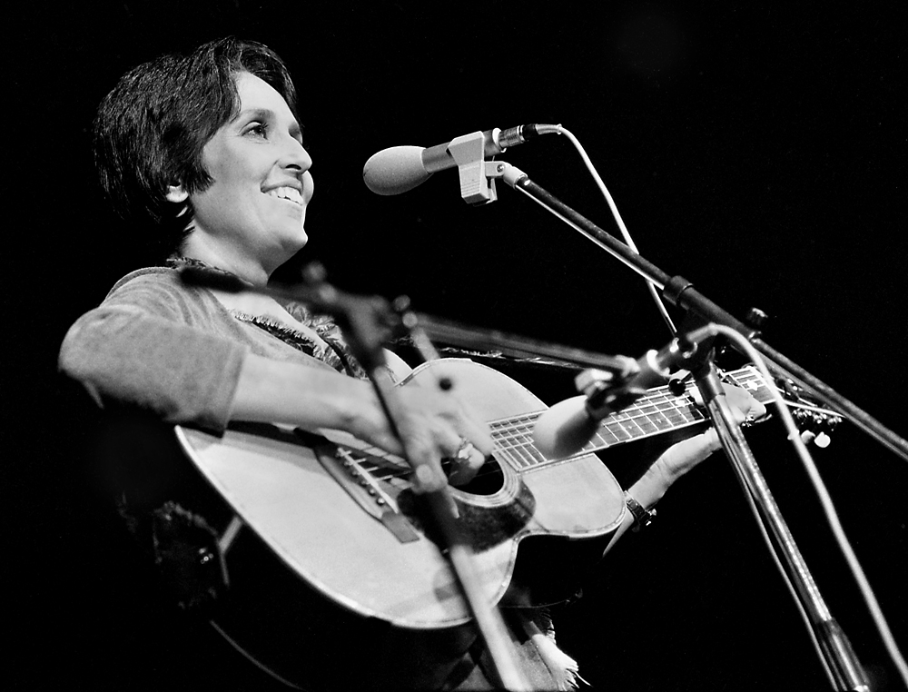 Joan Baez 1975