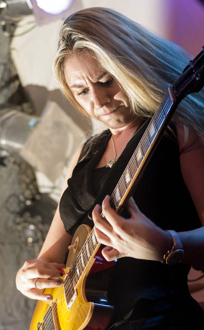 Joanne Shaw Taylor