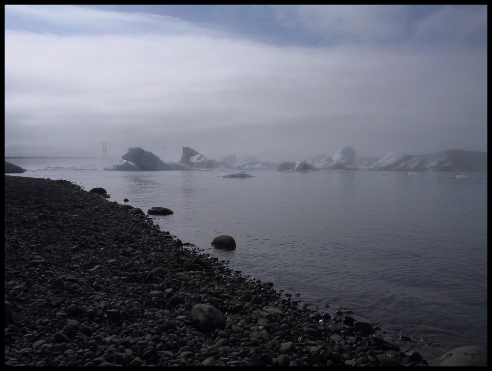 Jökulsárlón - Brücke im Nichts