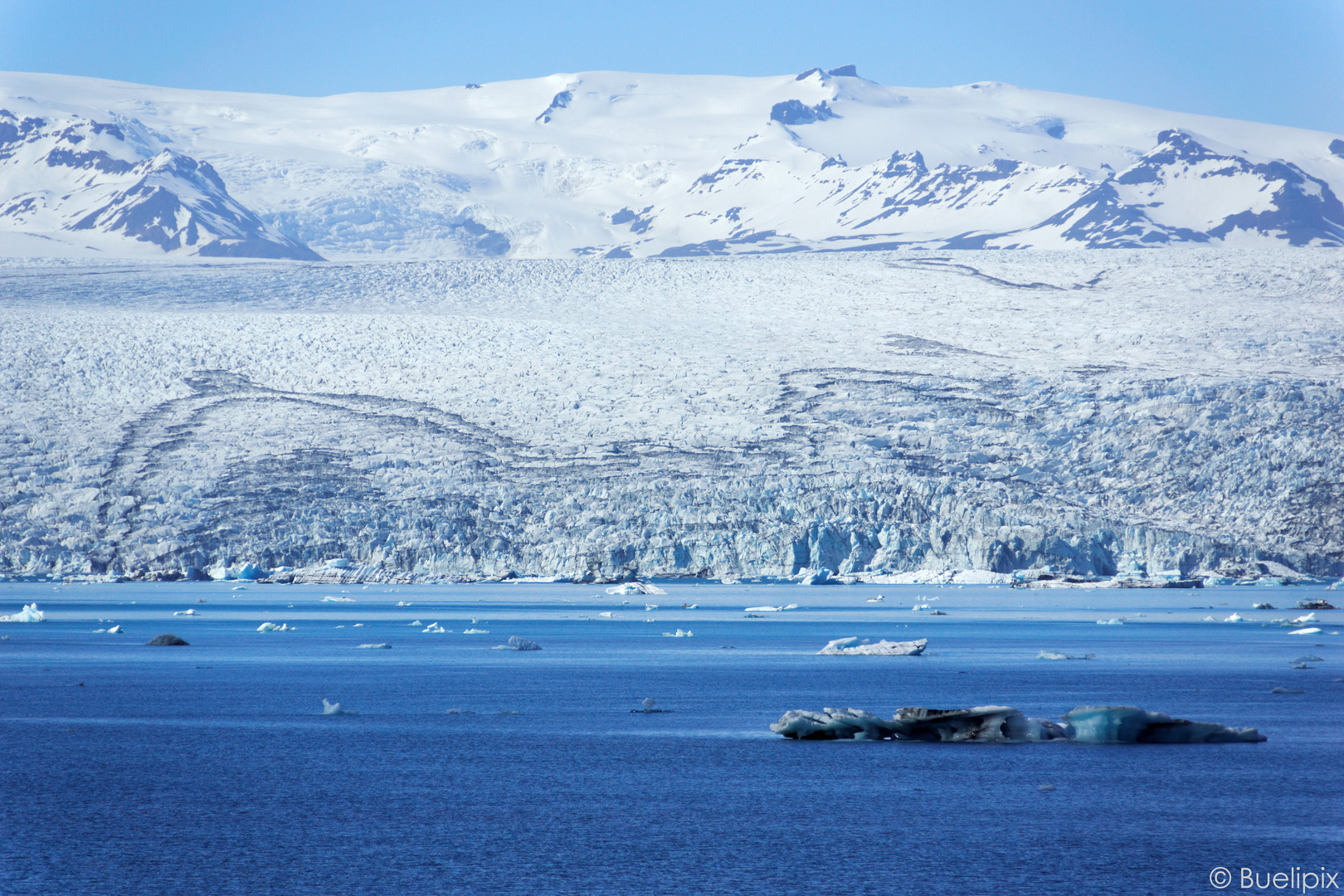 Jökulsárlón Glacier Lagoon (© Buelipix)