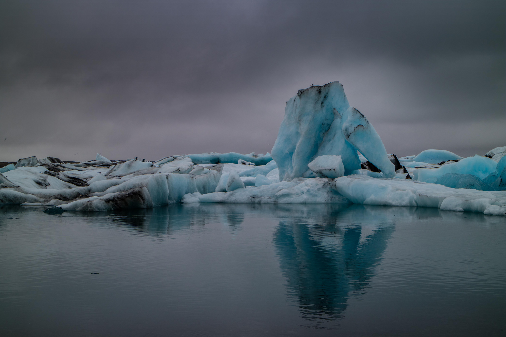 Jökulsarlon, le lagon glaciaire du Vatnajokull.