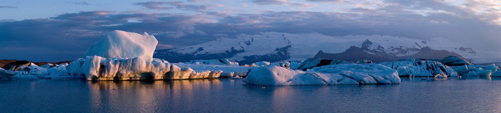 Jökulsárlón um Mitternacht Island