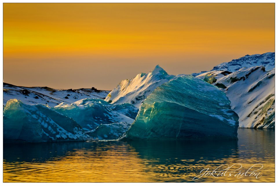 Jökulsarlon under Fire