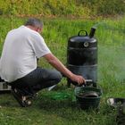 Jörg beim Grillen und Smoken