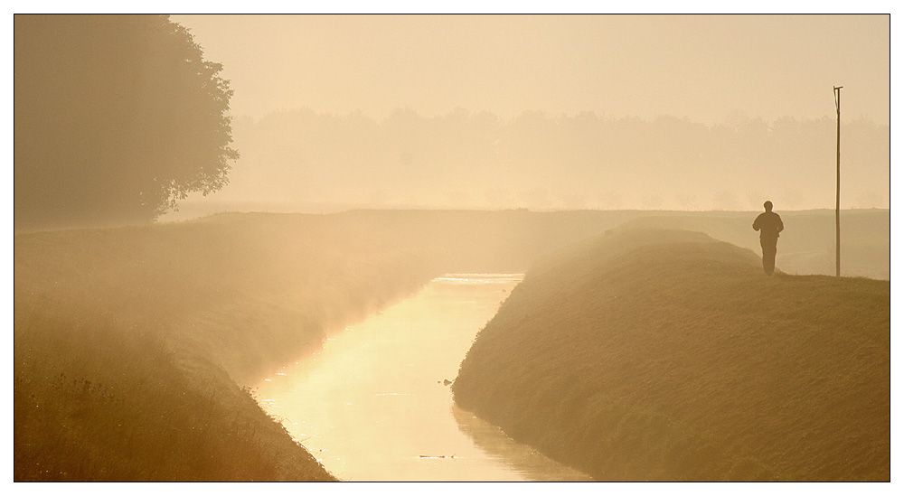 Jogger im Nebel