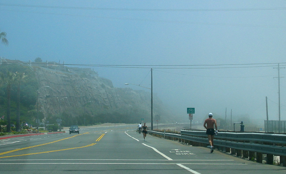 Jogger im Nebel