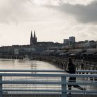 Joggeur sur le pont Bacalan