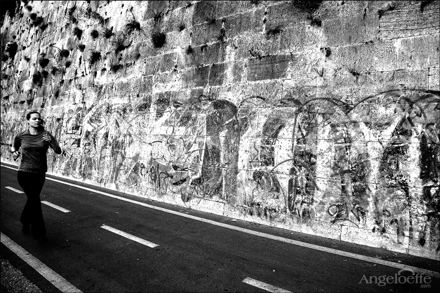 Jogging in Rome