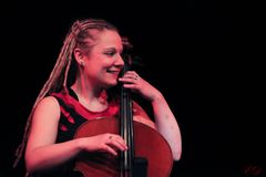 Johanna Stein: Cello