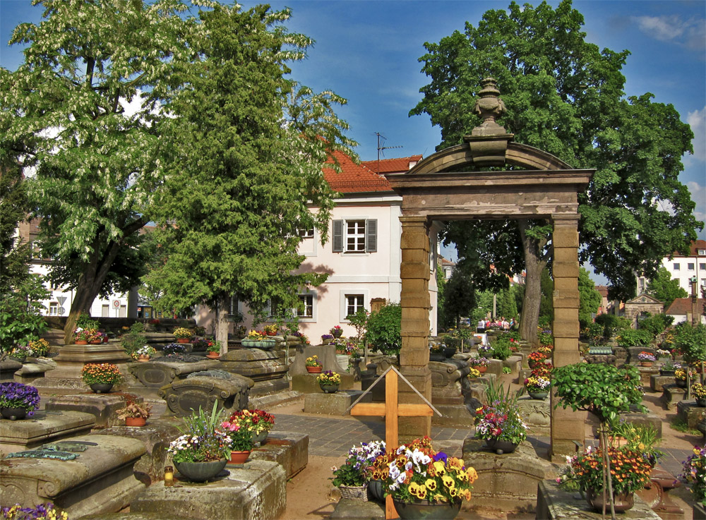 Johannisfriedhof 2