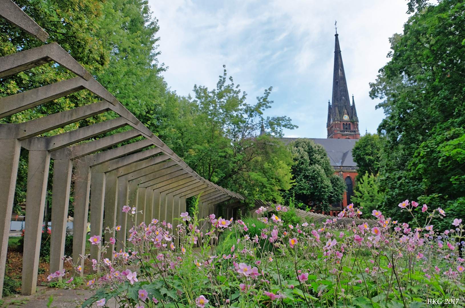 Johanniskirche Gera im Sommer 