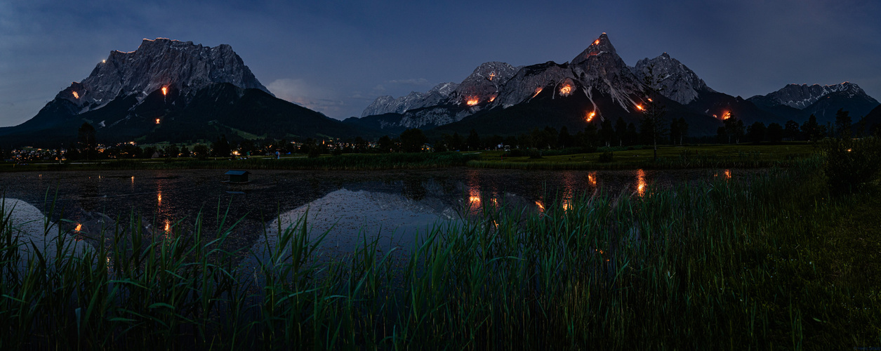 Johannsifeuer in der Tiroler Zugspitzarena 2021