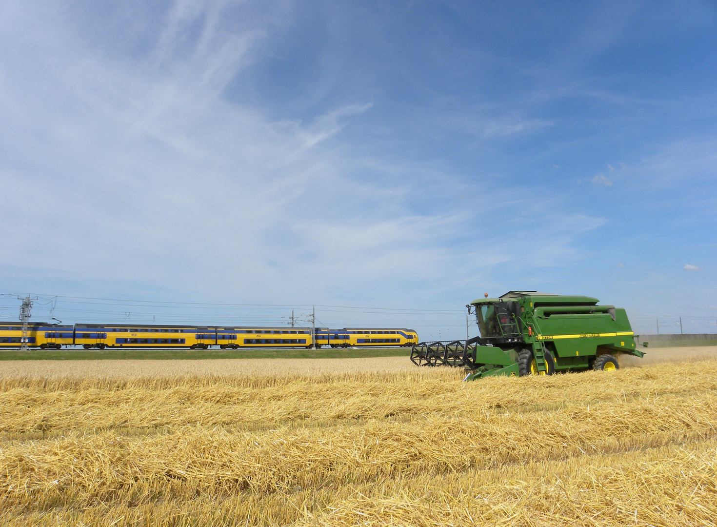 John Deere 2254 and Train