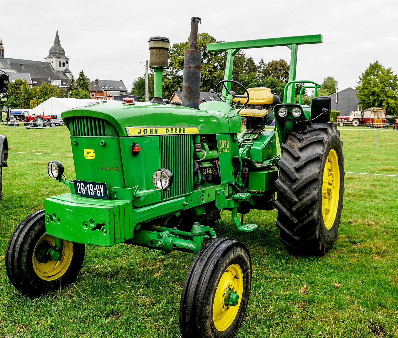 John Deere 3020