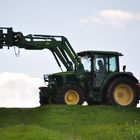 John Deere 6220