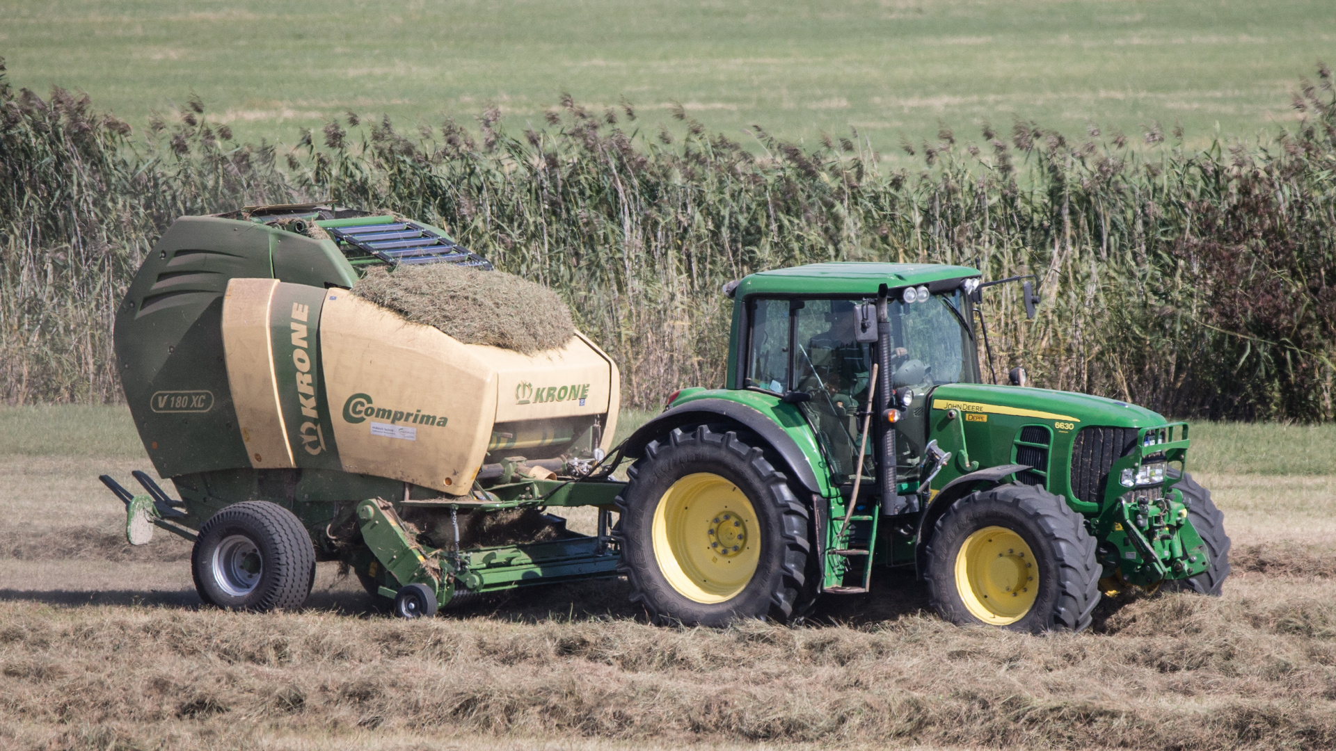 John Deere 6630