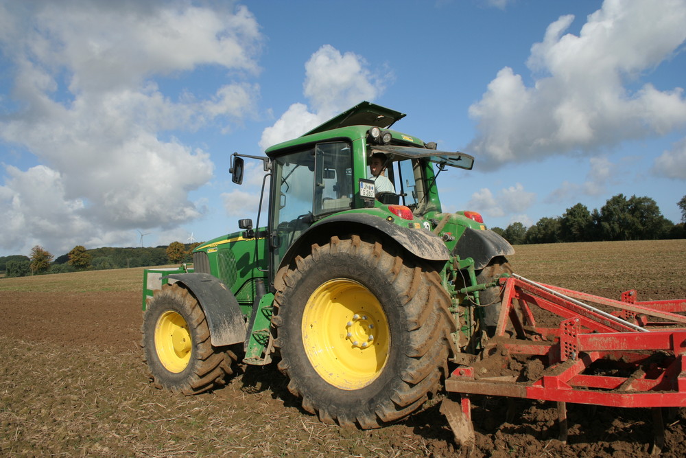 John Deere 6920