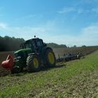 John Deere 7530 Premium beim Pflügen