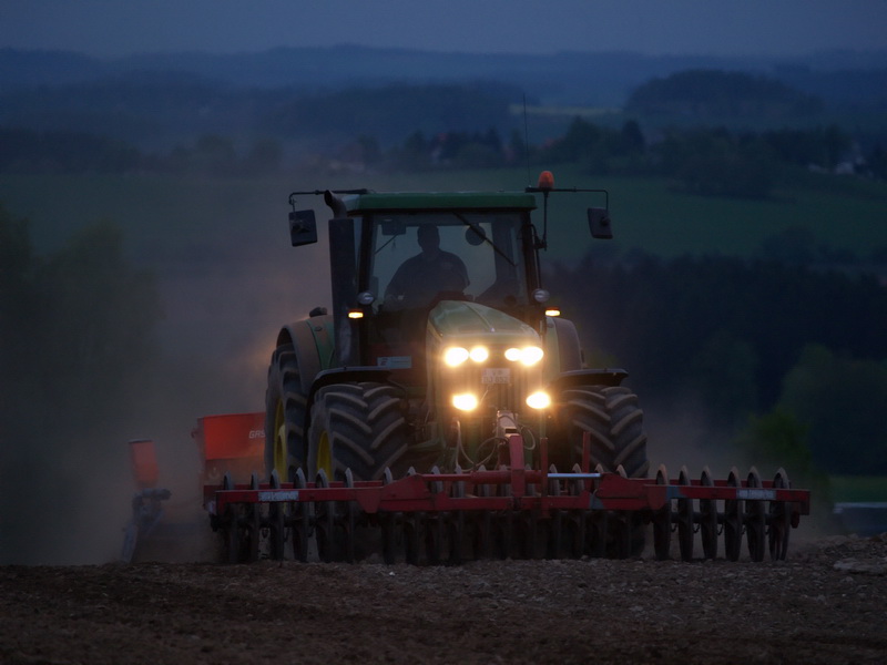 John Deere auf Spätschicht