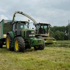 John Deere & Claas Jaguar in Action