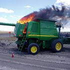 John Deere n Flammen