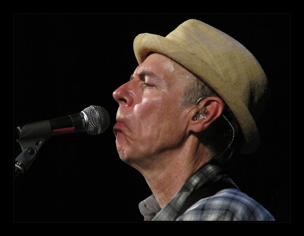 John Hiatt (grimacing portrait)