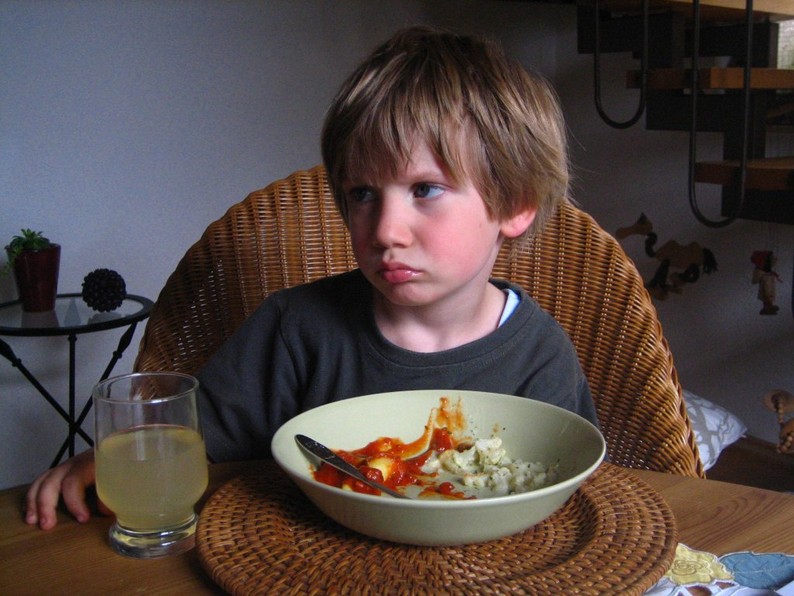 Jonas beim Essen