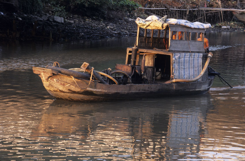 Jonque sur le DELTA du MEKONG