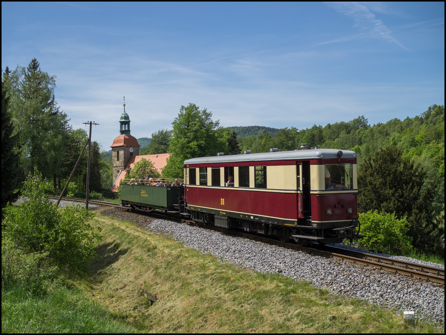 Jonsdorfer Kirche  und VT 137