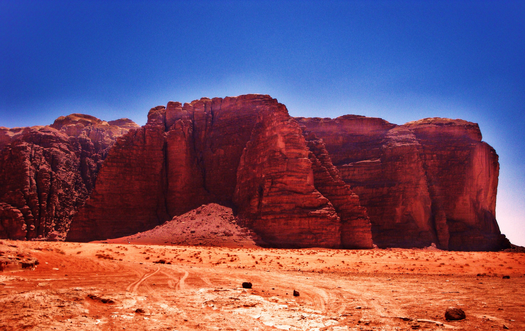 JORDANIA-Entrada en el desfiladero desierto de WADI RUM