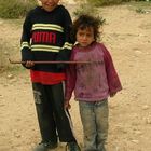 Jordanische Berber-Kinder in Petra, Jordanien