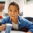 Jorge mit schokolade milch